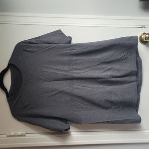 Lululemon t-shirt